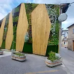 Sleeping 3*