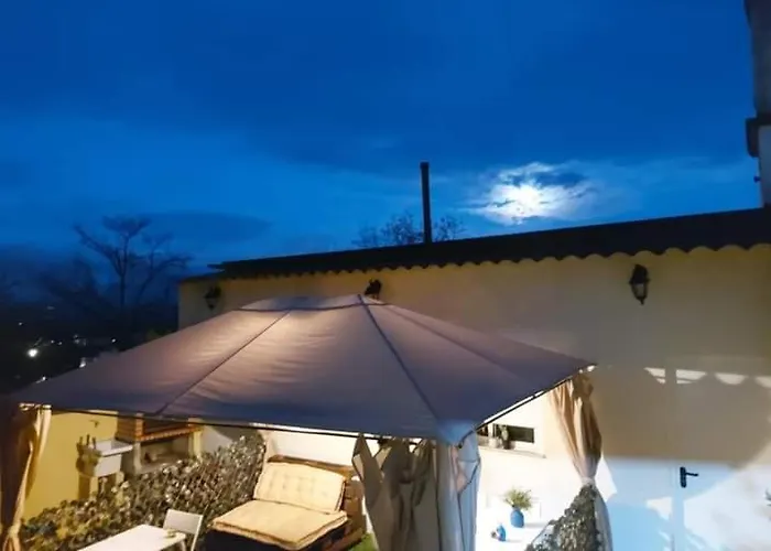 Konukevi Sleeping Sarria